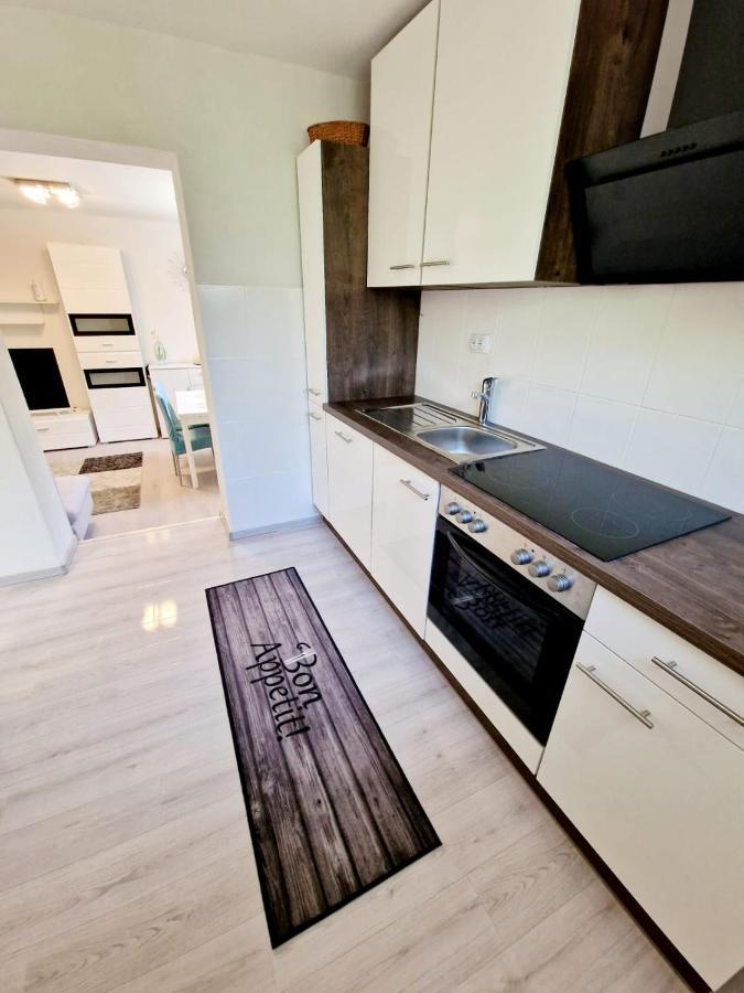 Split Apartment Buitenkant foto