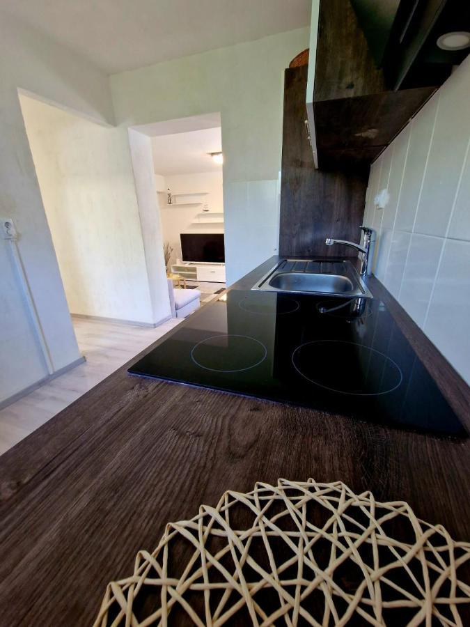 Split Apartment Buitenkant foto