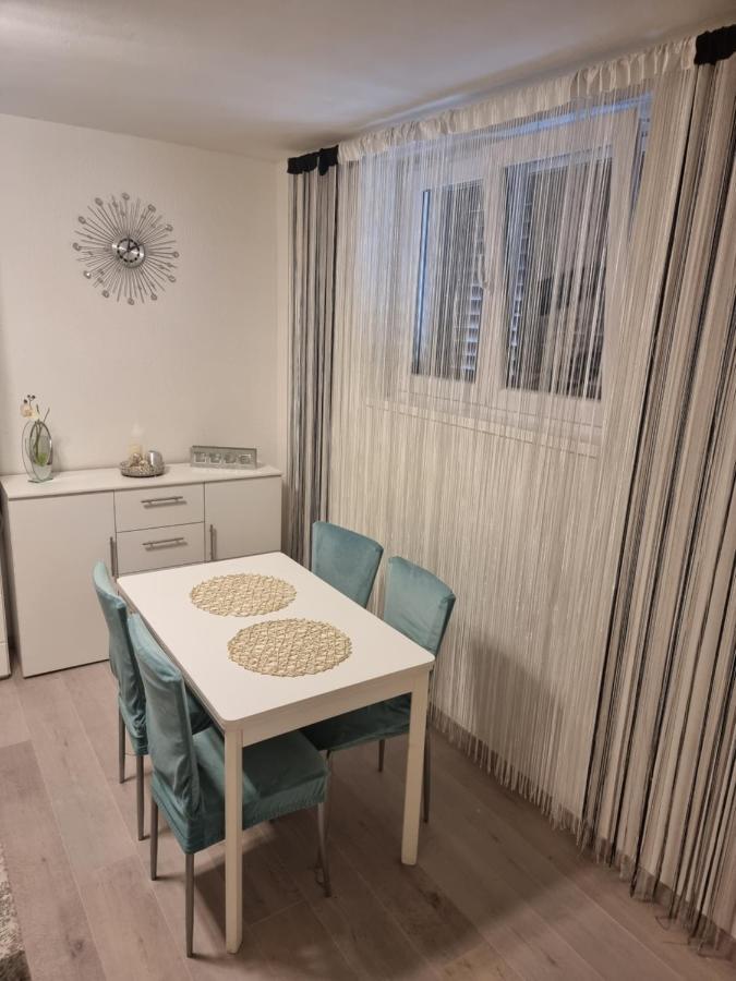 Split Apartment Buitenkant foto