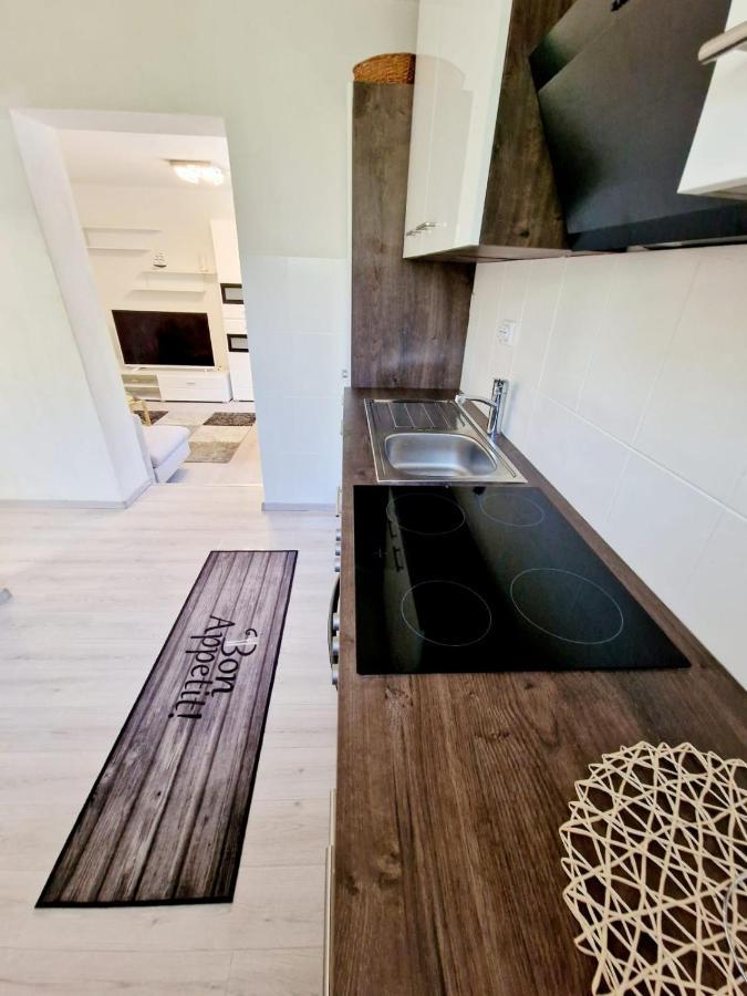 Split Apartment Buitenkant foto