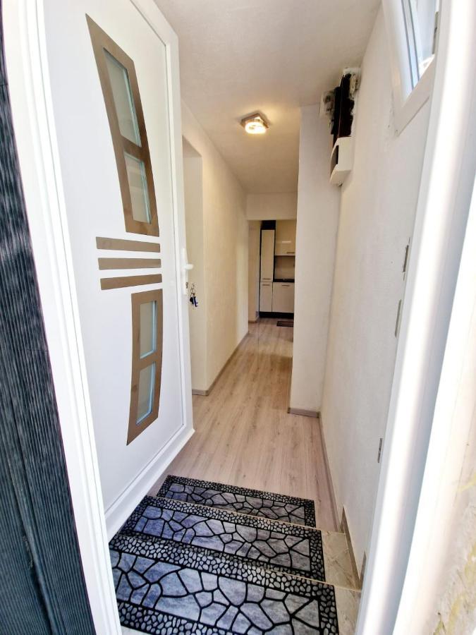 Split Apartment Buitenkant foto